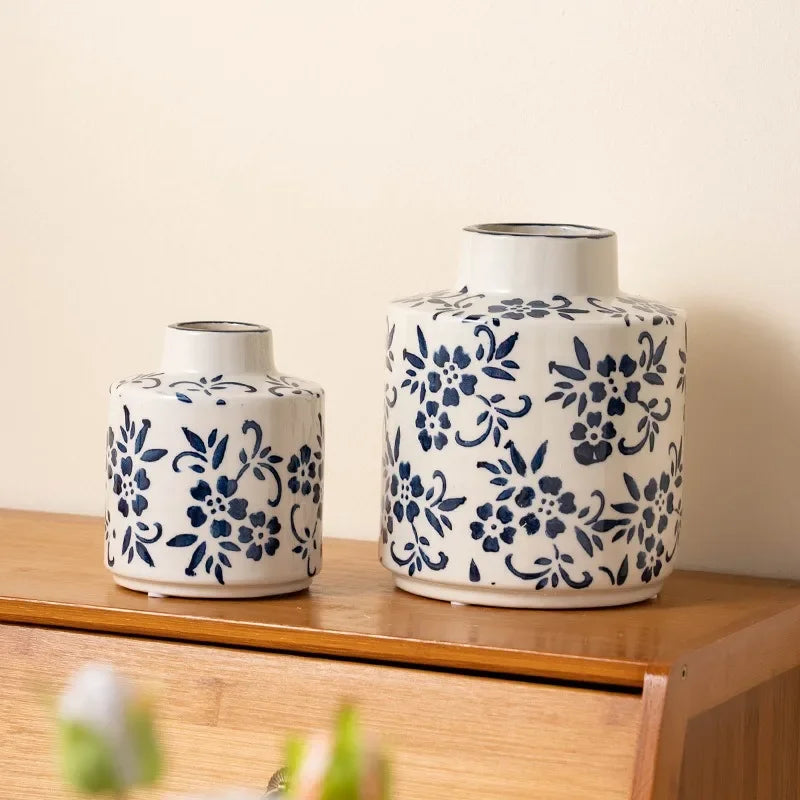 Blue and White Porcelain Vase Flower Arrangement Living Room Decorations Medieval Ceramics Retro Home Decorations Chinese Wine