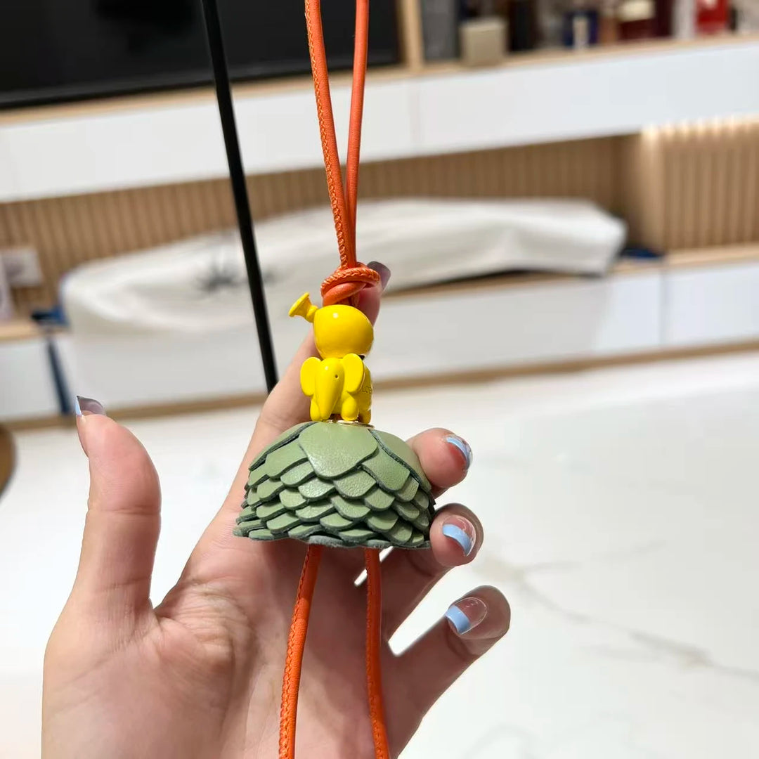 Fashionable and Creative DIY Hanging Decor Set Handcrafted for Suitcase and Car Decorations