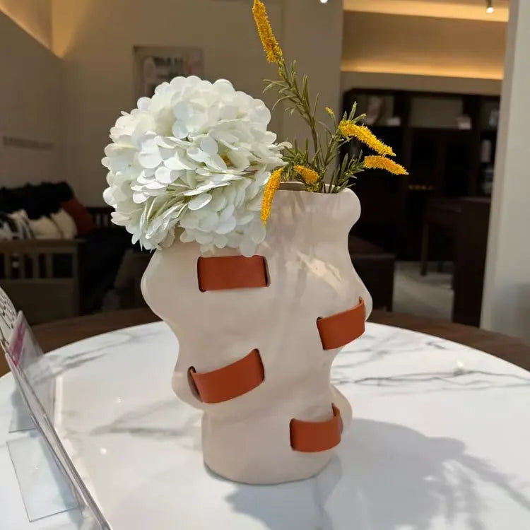 Modern Vase Decorative Flower Vases Elegant Desk Decorating Aesthetic Table Decorations Home Decoration Interior Accessories