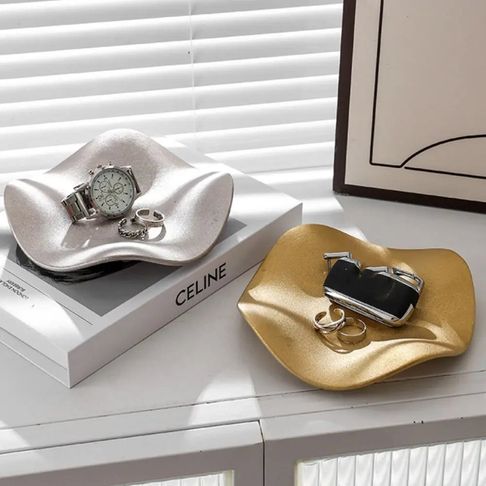 Ceramic Jewelry Display Tray Irregular Flower Shaped Storage Plate Crafts Ins Style Decorative Plate for Dessert Cake Snack