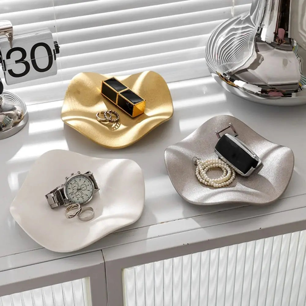 Ceramic Jewelry Display Tray Irregular Flower Shaped Storage Plate Crafts Ins Style Decorative Plate for Dessert Cake Snack