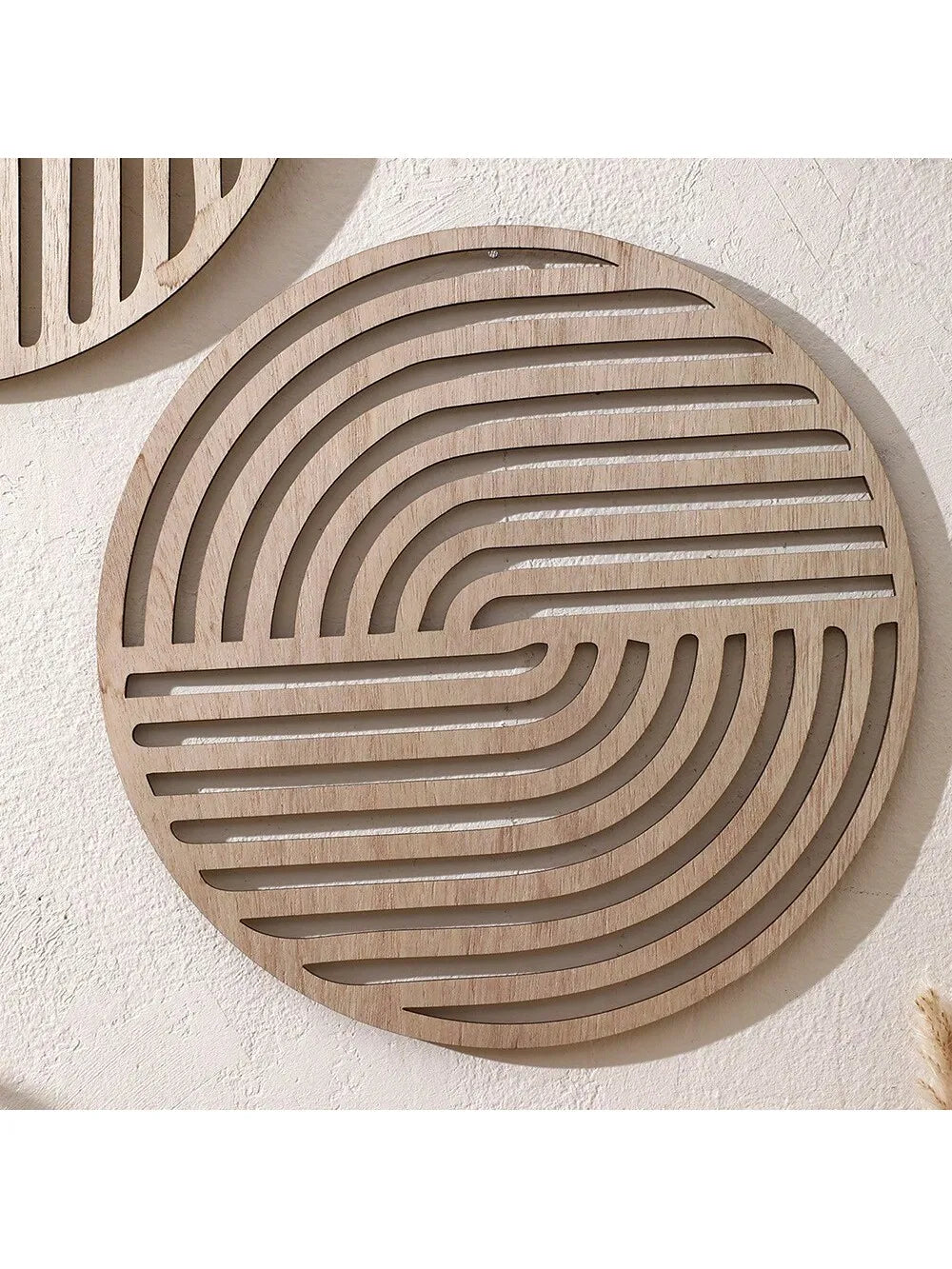 3Pcs Wooden Grainy Rustic Wall Art Farmhouse Wall Decor Wooden Exquisite Hollow Pattern Wall Decor Elegant Round Wall Art for Li