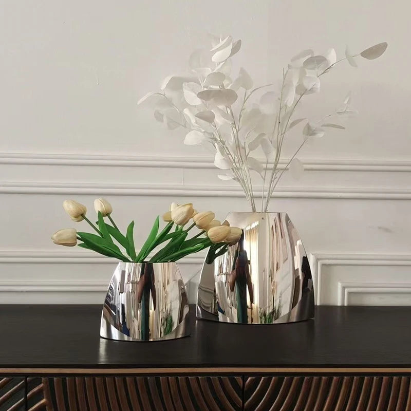 Modern Vase Elegant Unusual Shape Flower Vases Aesthetic Decoration Flower Bottle Living Room Flowerpots Bedroom Desk Decorating